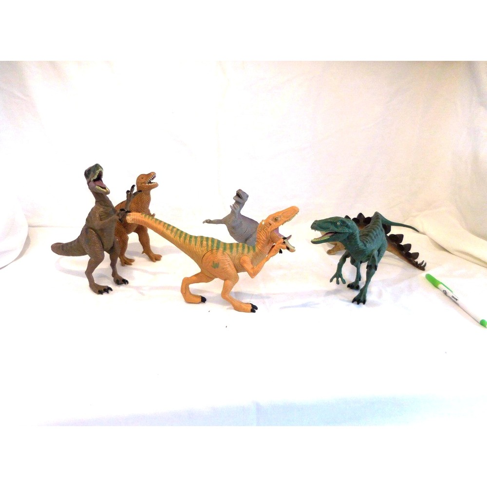 Jurassic World Dinosaur lot of 3 10" - 11" plus 3 Dinosaur Friends + Brier